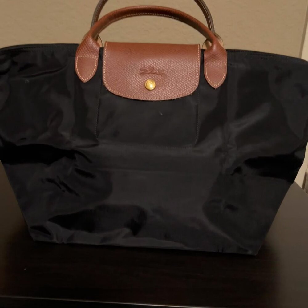 Authentic LONGCHAMP Le Pliage M Short Handle Black